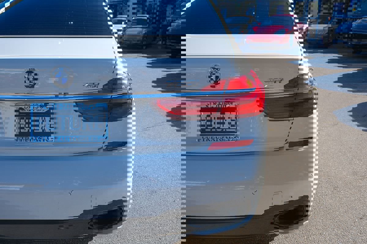 Used 2019 BMW 750i image 48