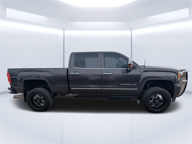 Used 2016 GMC Sierra 2500 Denali w/ Duramax Plus Package image 2