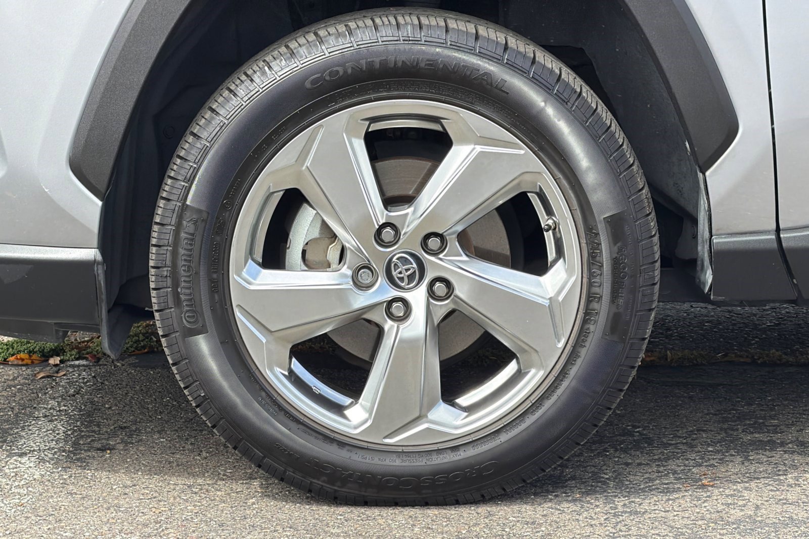 Used 2019 Toyota RAV4 Limited image 37