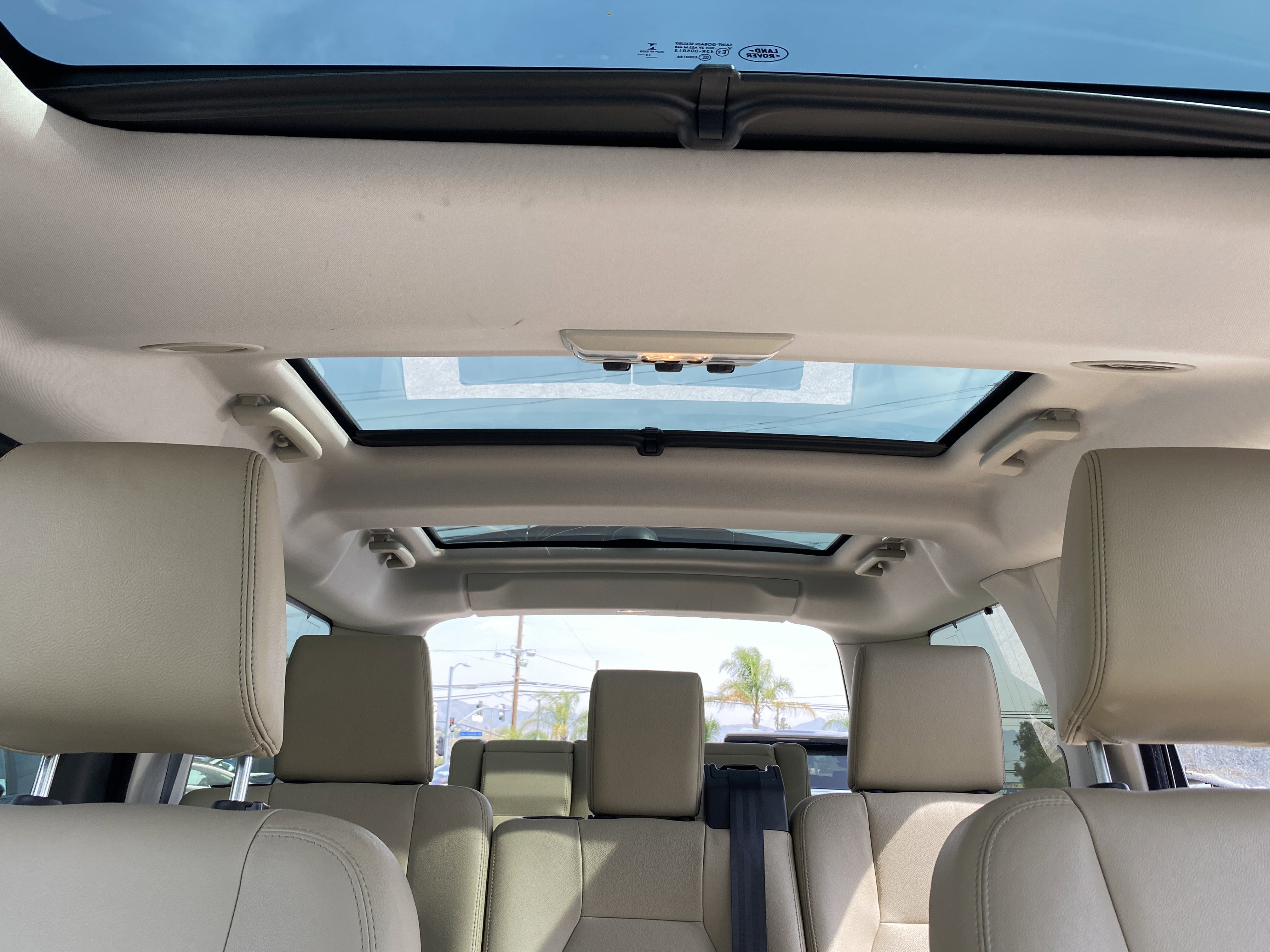 Used 2014 Land Rover LR4 HSE image 29