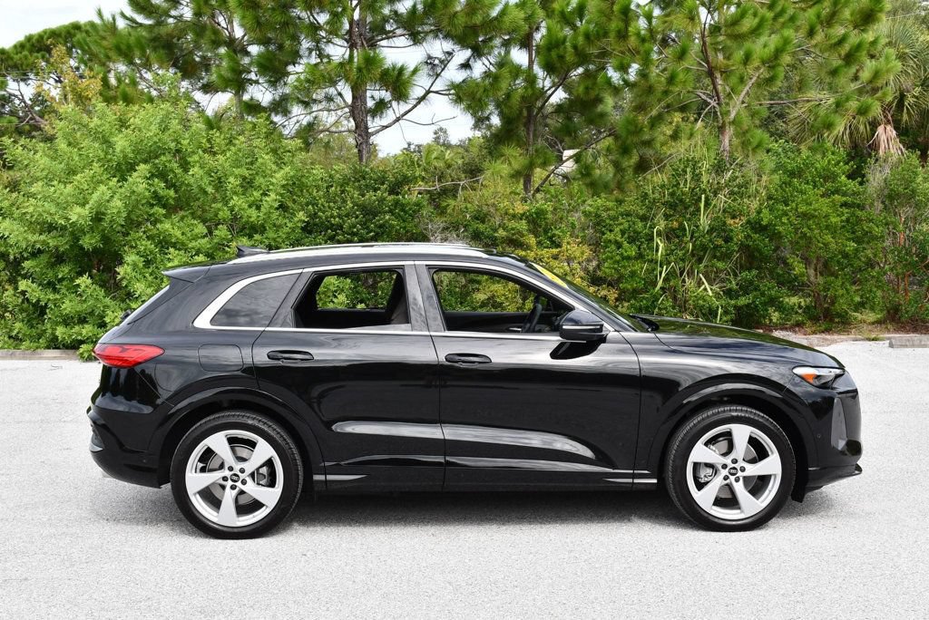 Used 2025 Audi Q5 Prestige AWD/4WD image 31