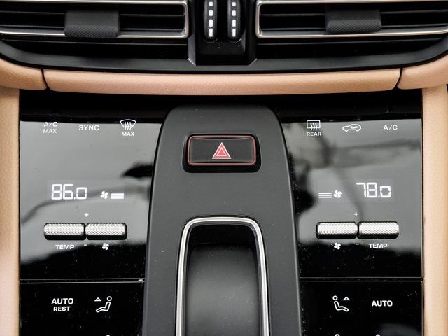 Certified 2025 Porsche Macan image 20