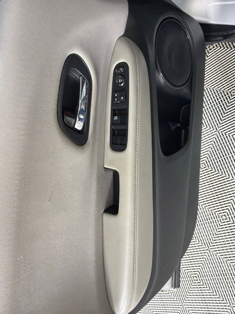 Used 2016 Honda HR-V LX image 10