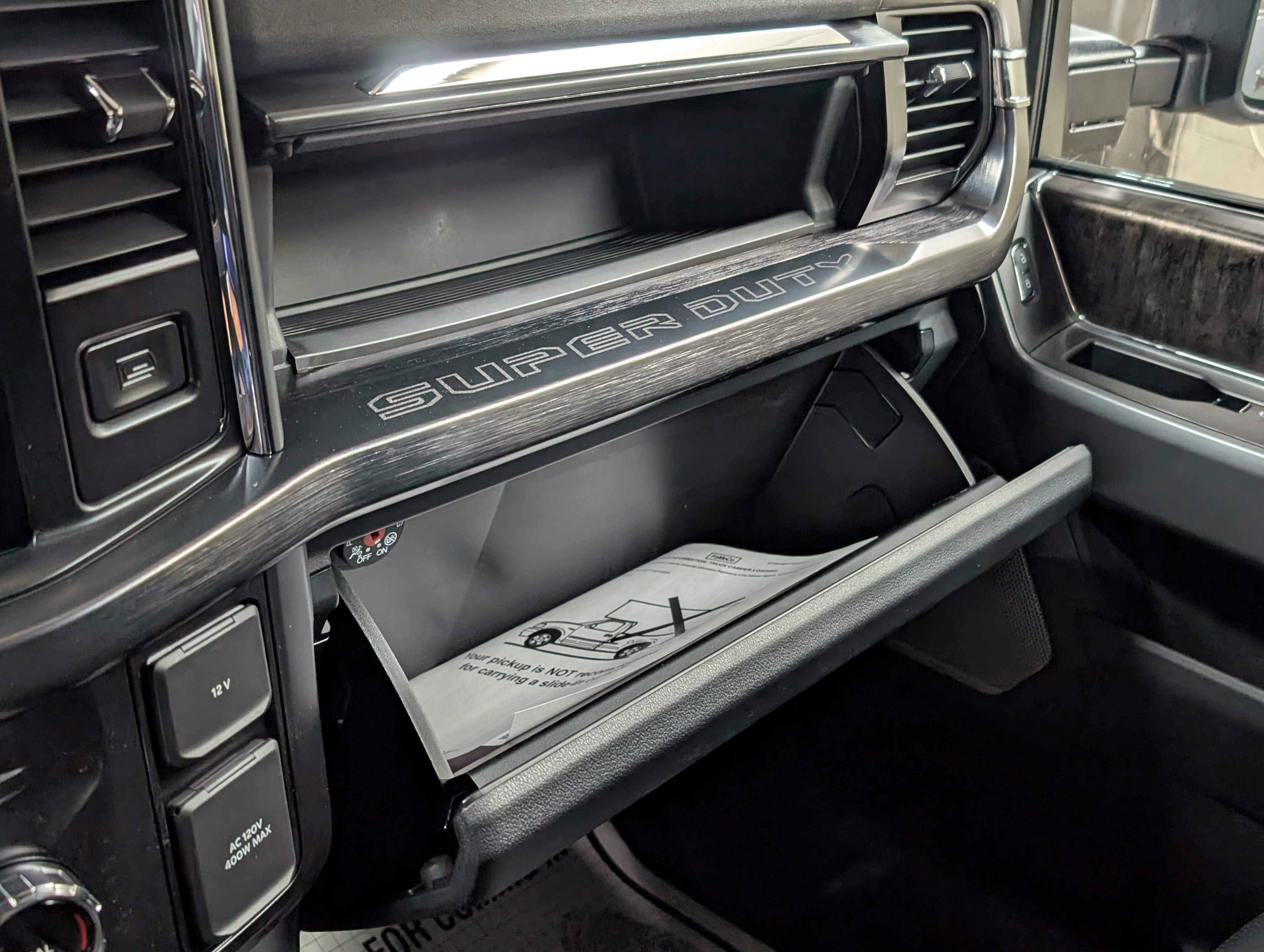 New 2026 Ford F350 Lariat w/ Lariat Ultimate Package AWD/4WD image 9