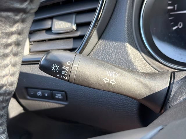 Used 2020 Nissan Rogue SV AWD/4WD image 35