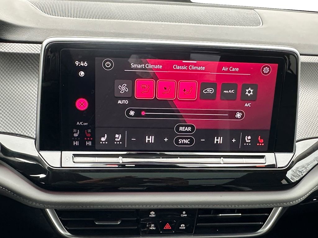 Used 2025 Volkswagen Atlas Peak Edition SE image 15