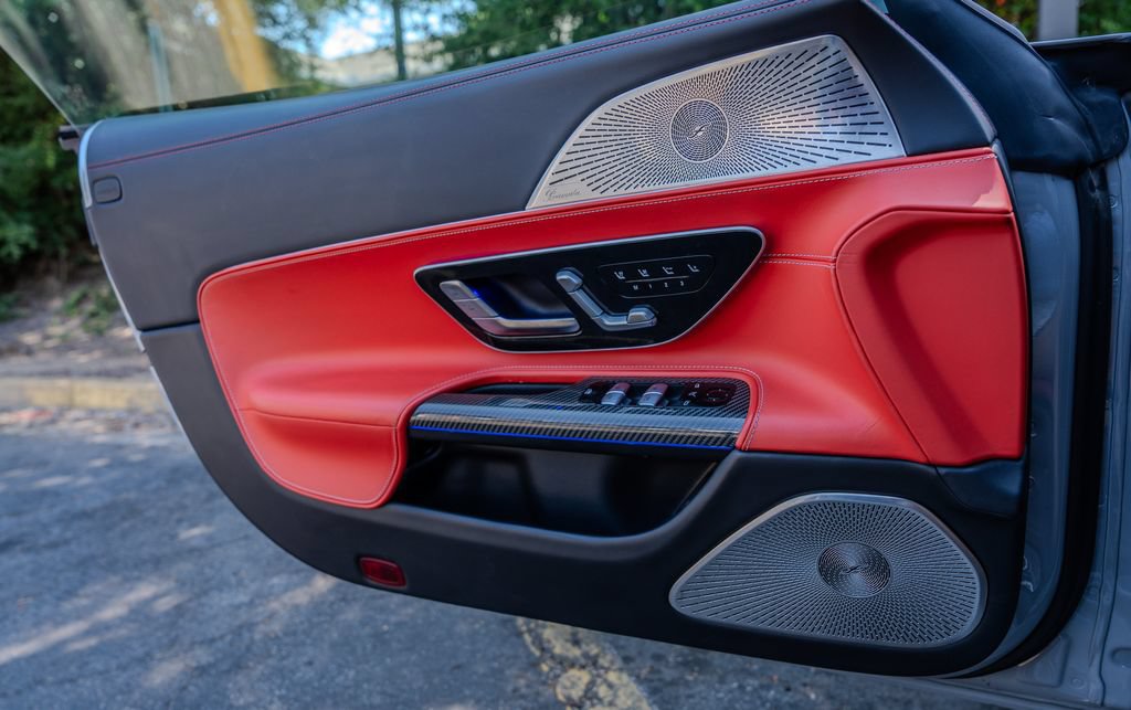 Used 2022 Mercedes-Benz SL 63 AMG 4MATIC image 17