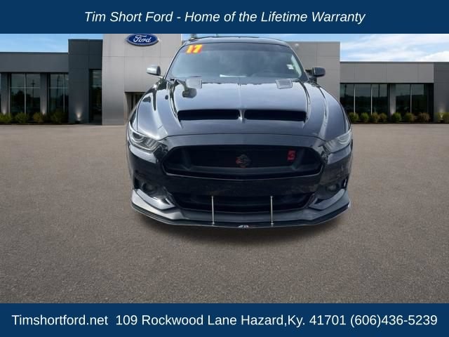 Used 2017 Ford Mustang GT Premium w/ GT Performance Package RWD image 2