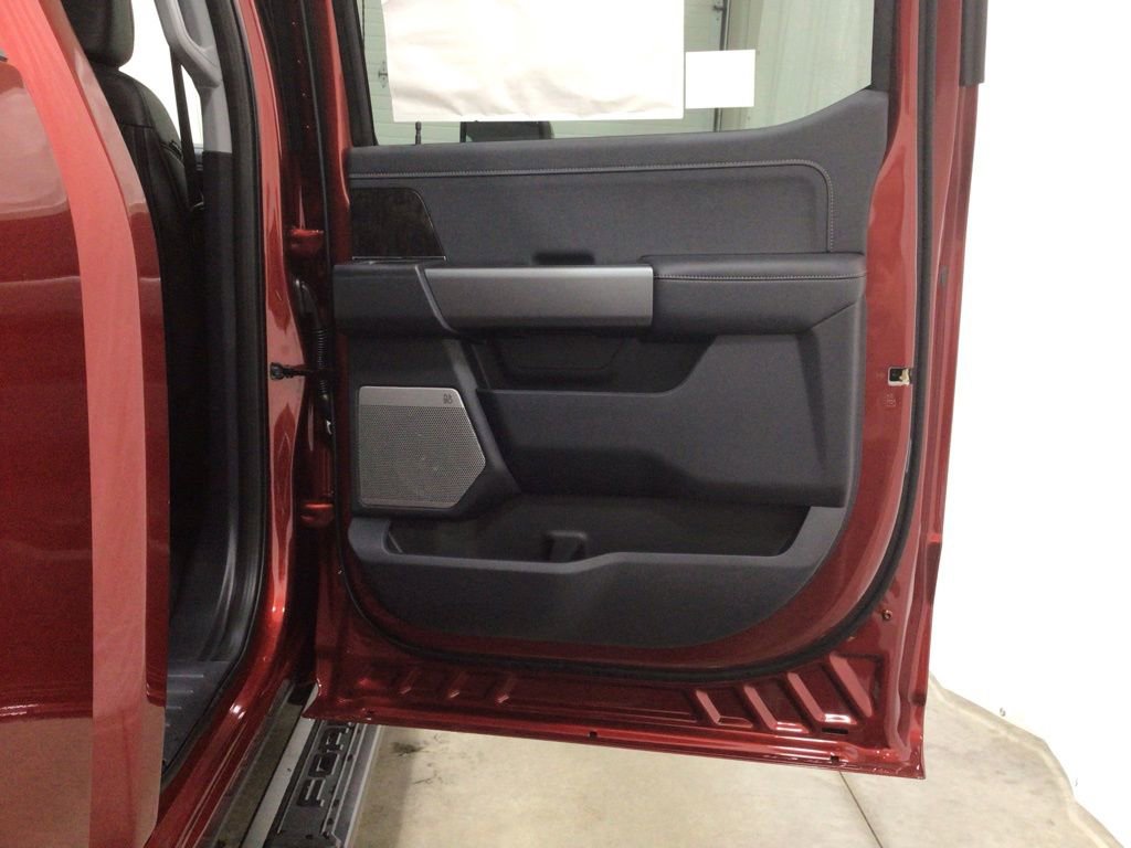 New 2025 Ford F250 Lariat w/ Lariat Ultimate Package image 35