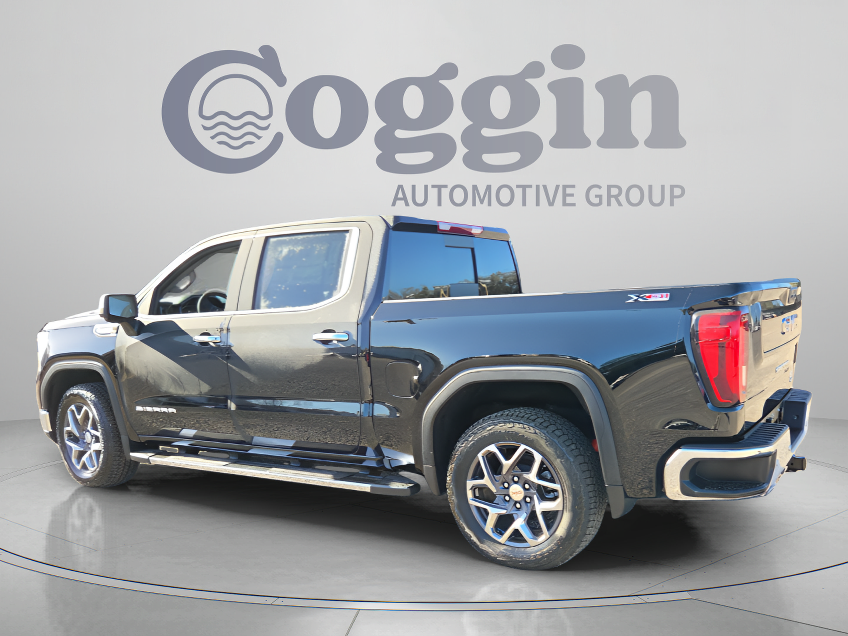 New 2026 GMC Sierra 1500 SLT w/ SLT Premium Plus Package AWD/4WD image 3
