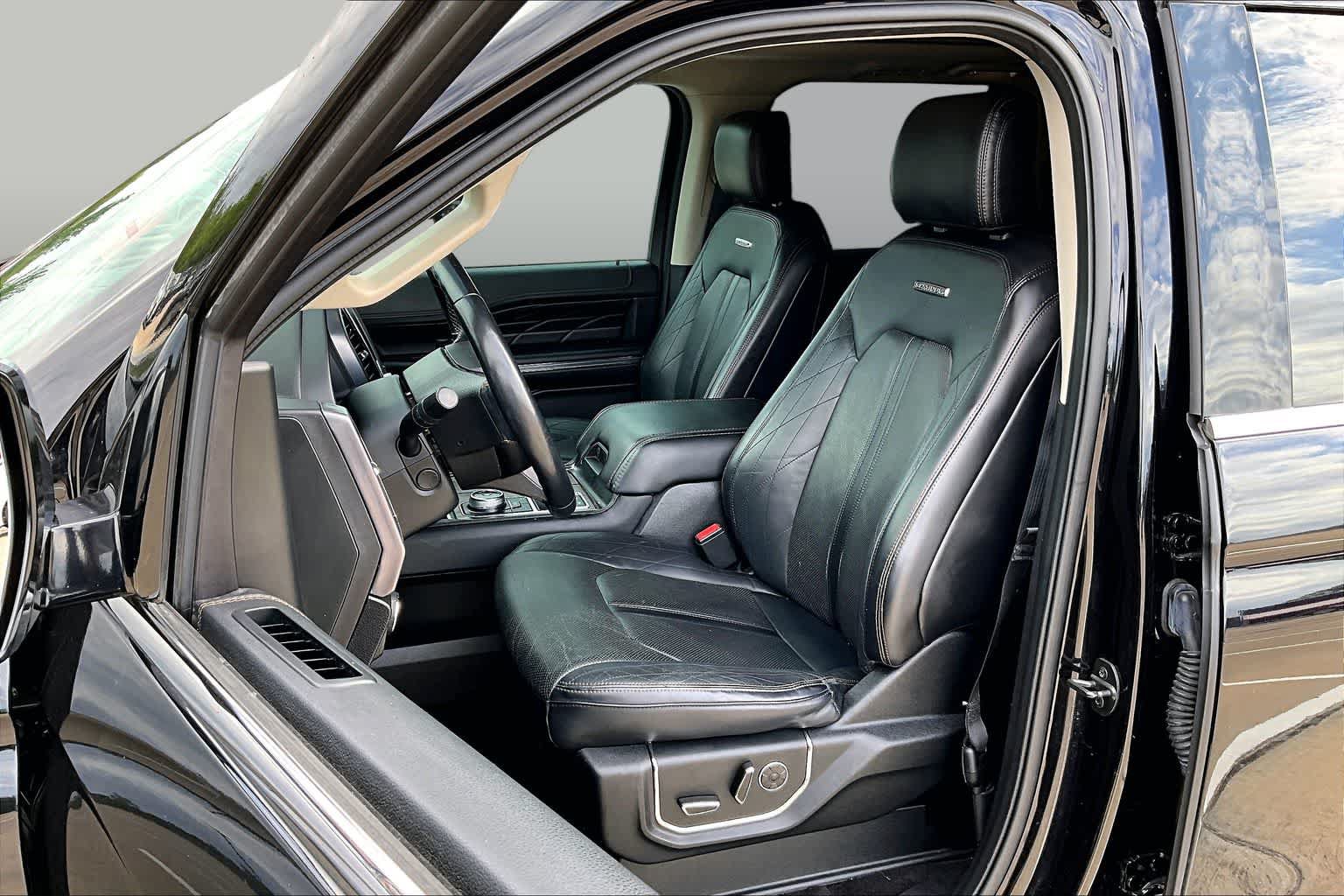 Used 2019 Ford Expedition Platinum RWD image 7