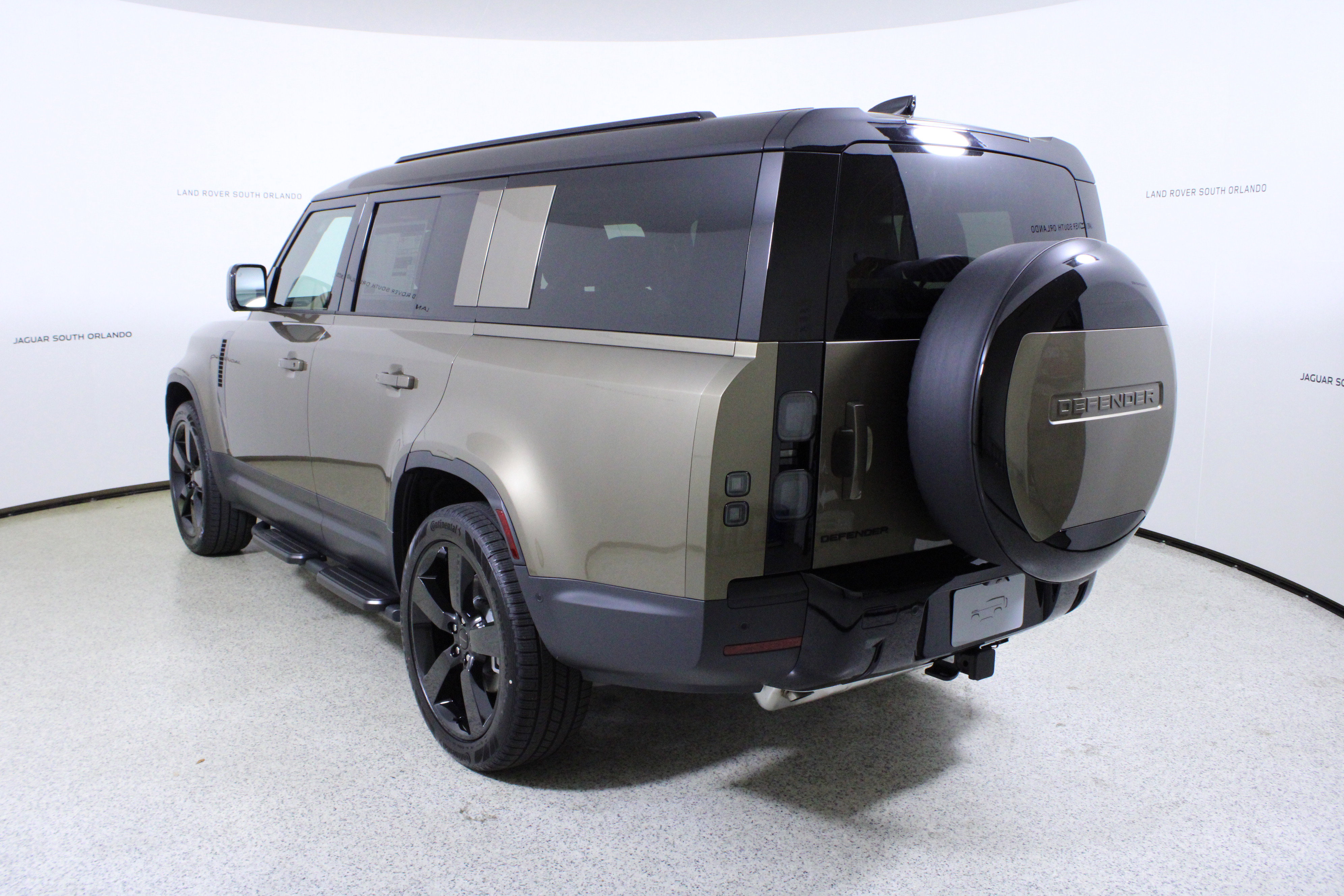 New 2026 Land Rover Defender 130 S image 5