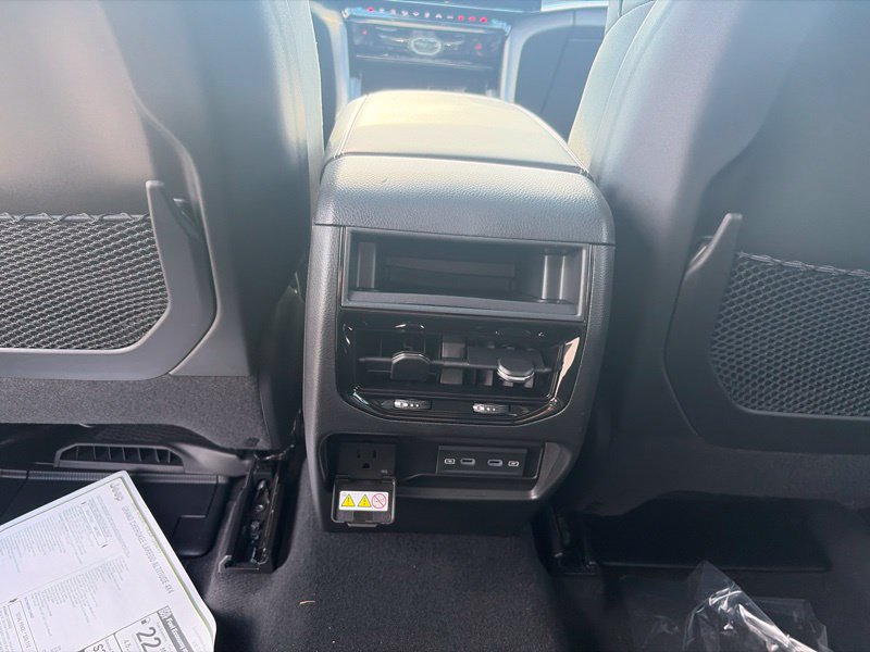 New 2026 Jeep Grand Cherokee Altitude AWD/4WD image 13