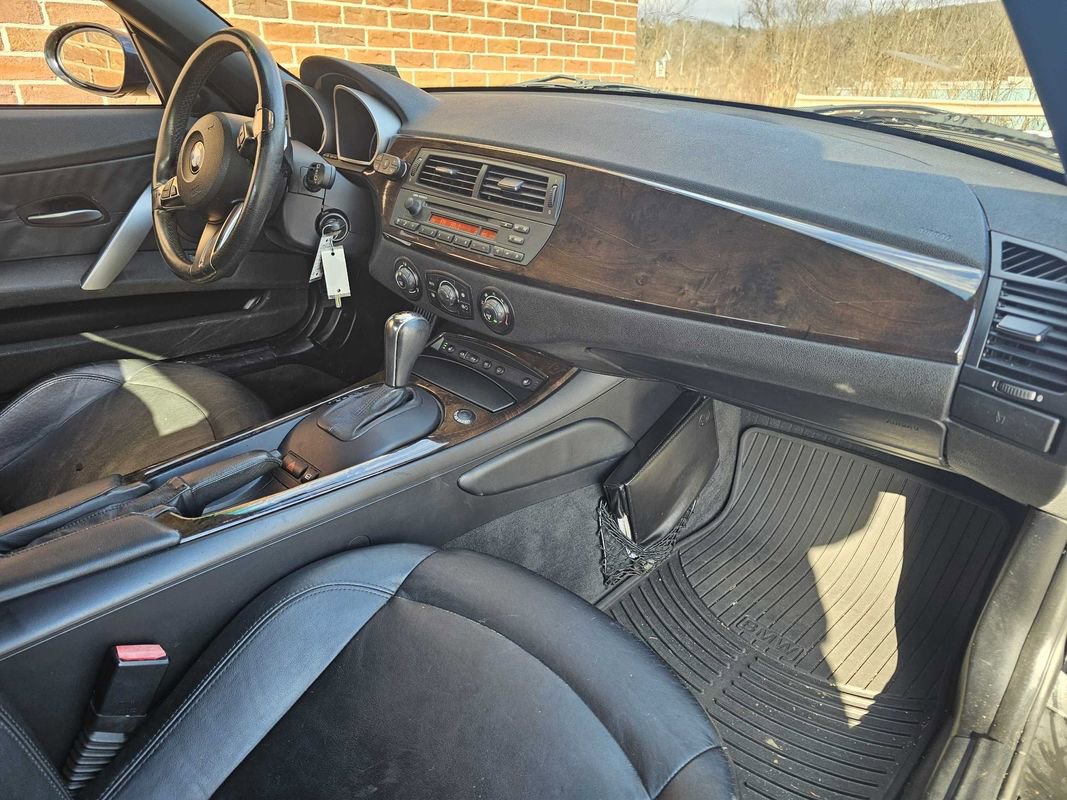 Used 2007 BMW Z4 3.0i image 20