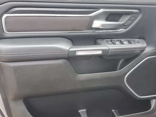 Used 2023 RAM 1500 Laramie AWD/4WD image 15