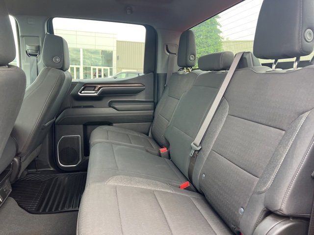 Used 2024 Chevrolet Silverado 1500 LT image 32