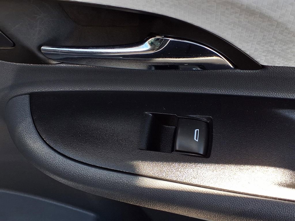 Used 2017 Chevrolet Bolt LT image 25