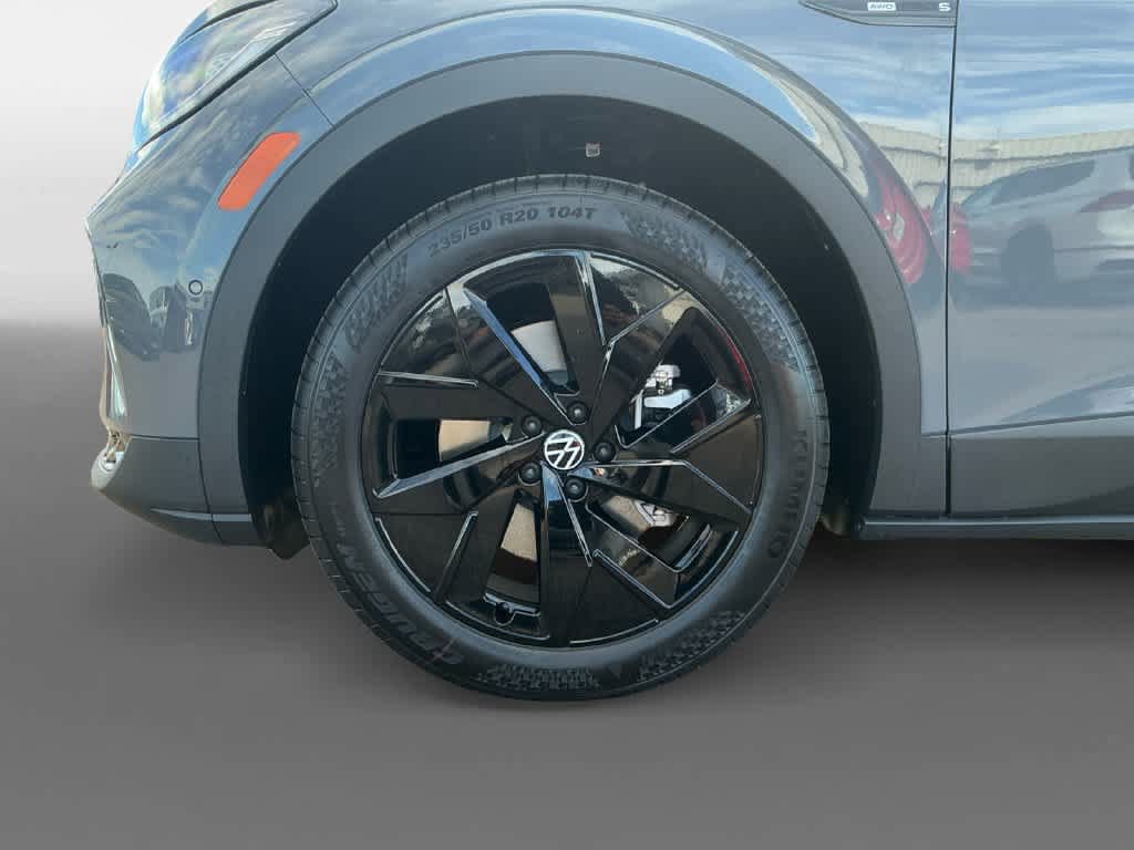 New 2026 Volkswagen ID.4 Pro S AWD/4WD image 14