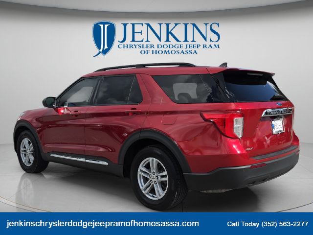 Used 2024 Ford Explorer XLT RWD image 8