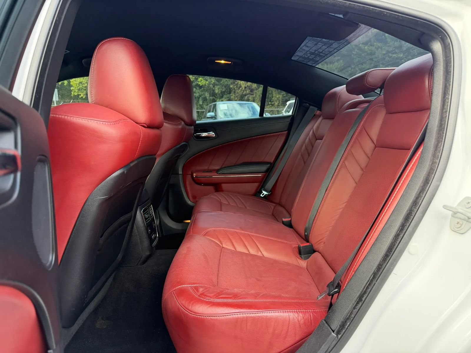 Used 2019 Dodge Charger SRT Hellcat w/ Harman/Kardon Audio Group RWD image 17