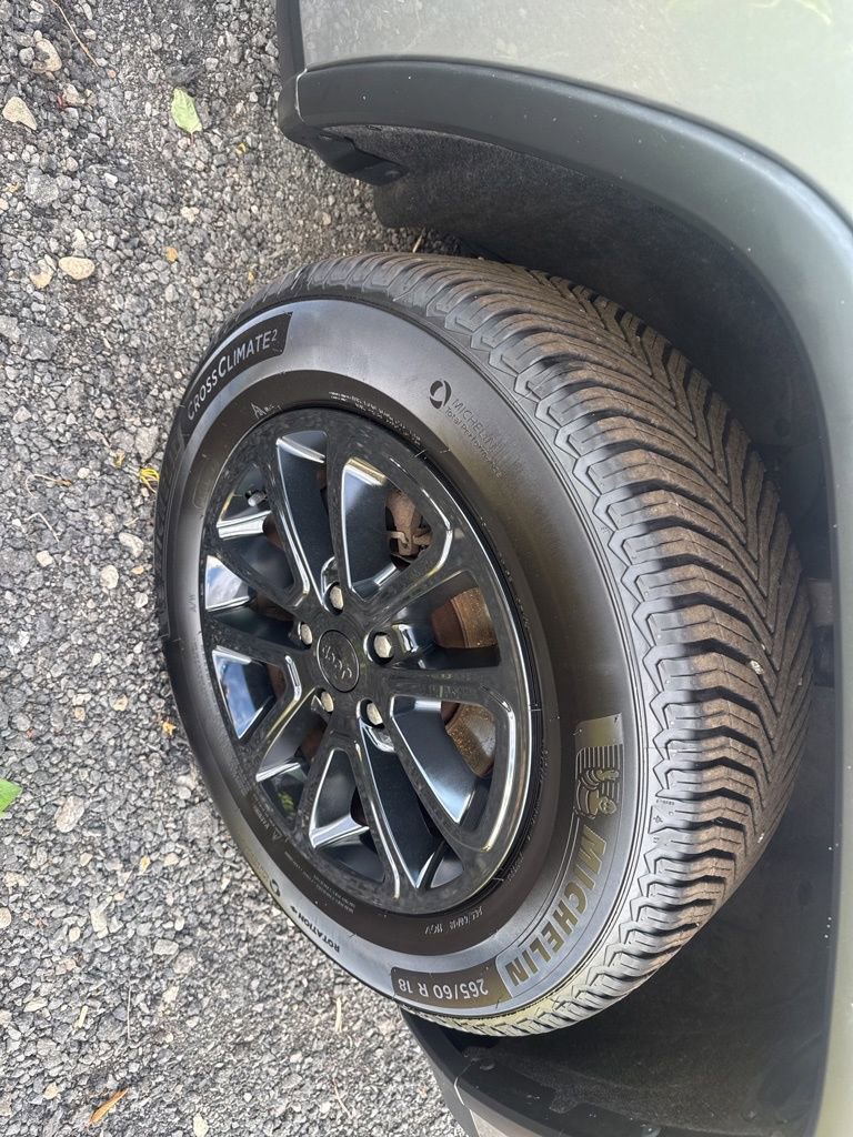 Used 2014 Jeep Grand Cherokee Limited image 14