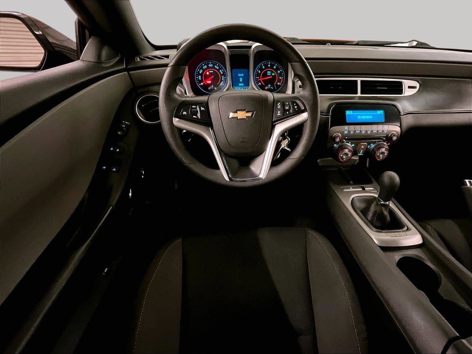 Used 2015 Chevrolet Camaro LS RWD image 6