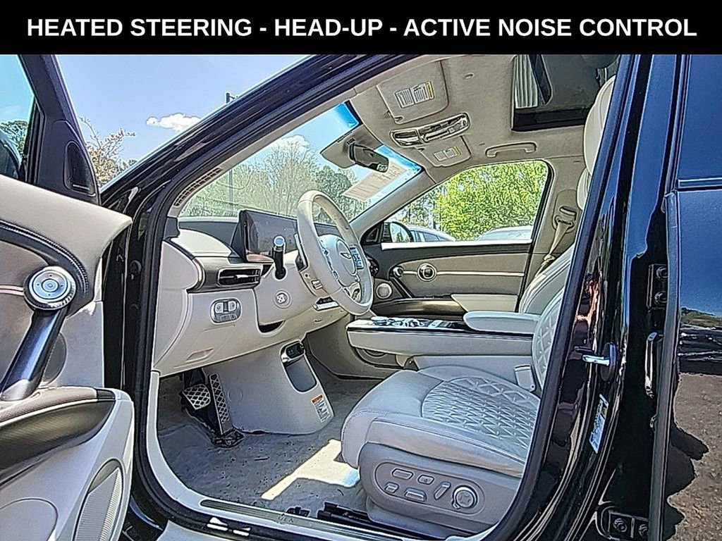 Used 2023 Genesis GV60 Performance image 5