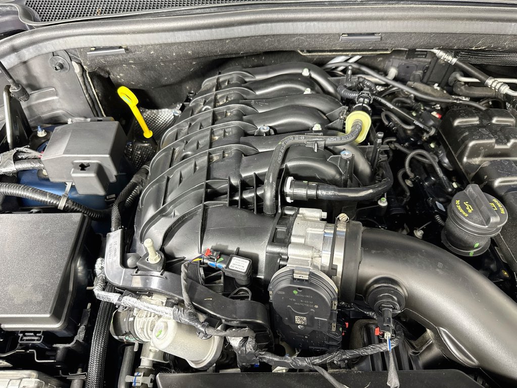 Used 2025 Dodge Durango GT AWD/4WD image 31