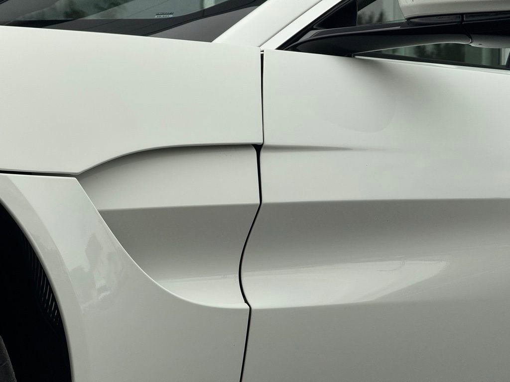 Used 2023 Aston Martin V8 Vantage Roadster image 17