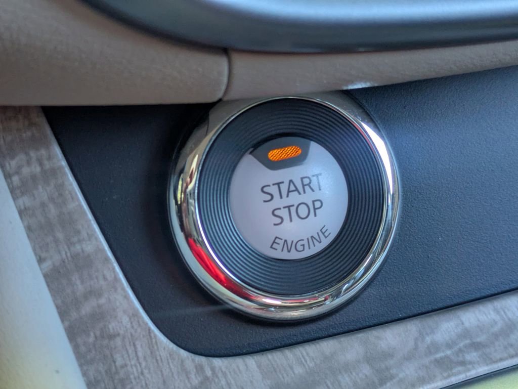 Used 2023 Nissan Murano SL w/ SL Moonroof Package FWD image 30