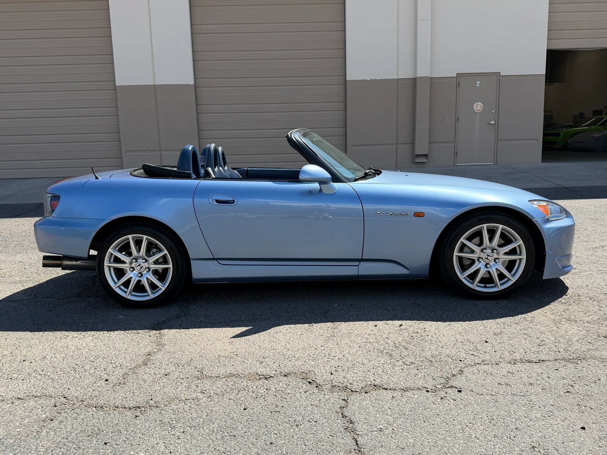 Used 2004 Honda S2000 image 10