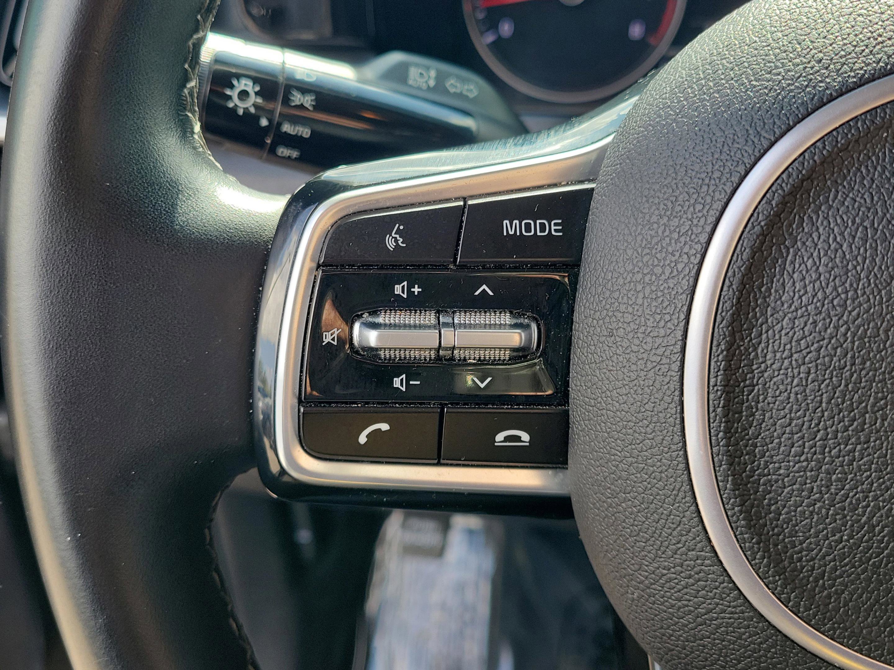 Used 2022 Kia Sorento S image 26