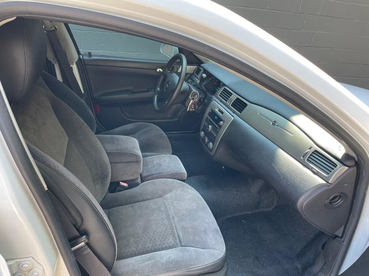 Used 2013 Chevrolet Impala Police Cruiser FWD image 8