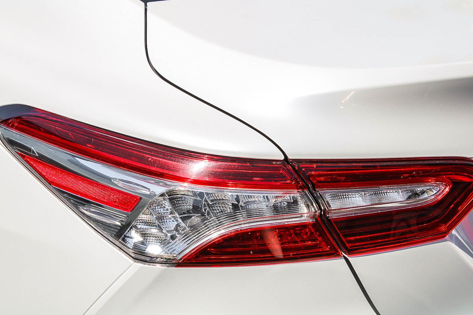 Certified 2019 Toyota Camry XLE w/ Carpet Mat Package FWD image 9