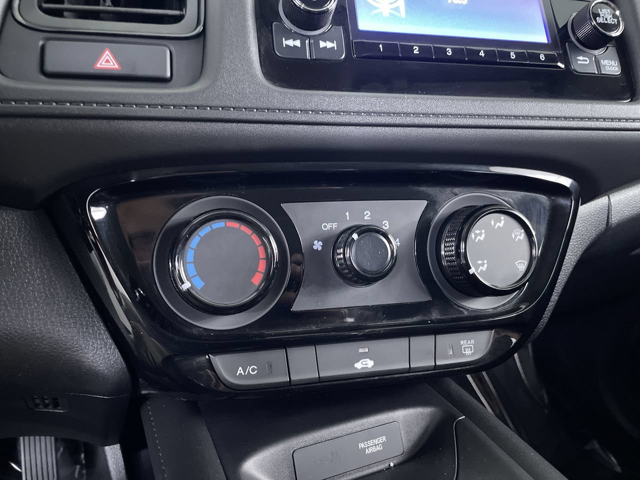 Used 2019 Honda HR-V LX image 17