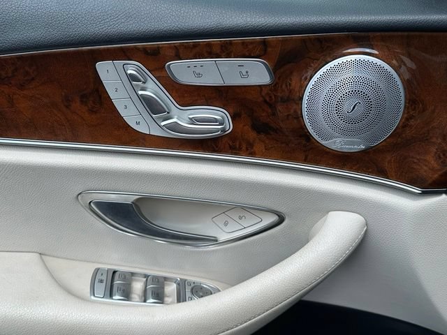 Certified 2019 Mercedes-Benz E 300 4MATIC image 33