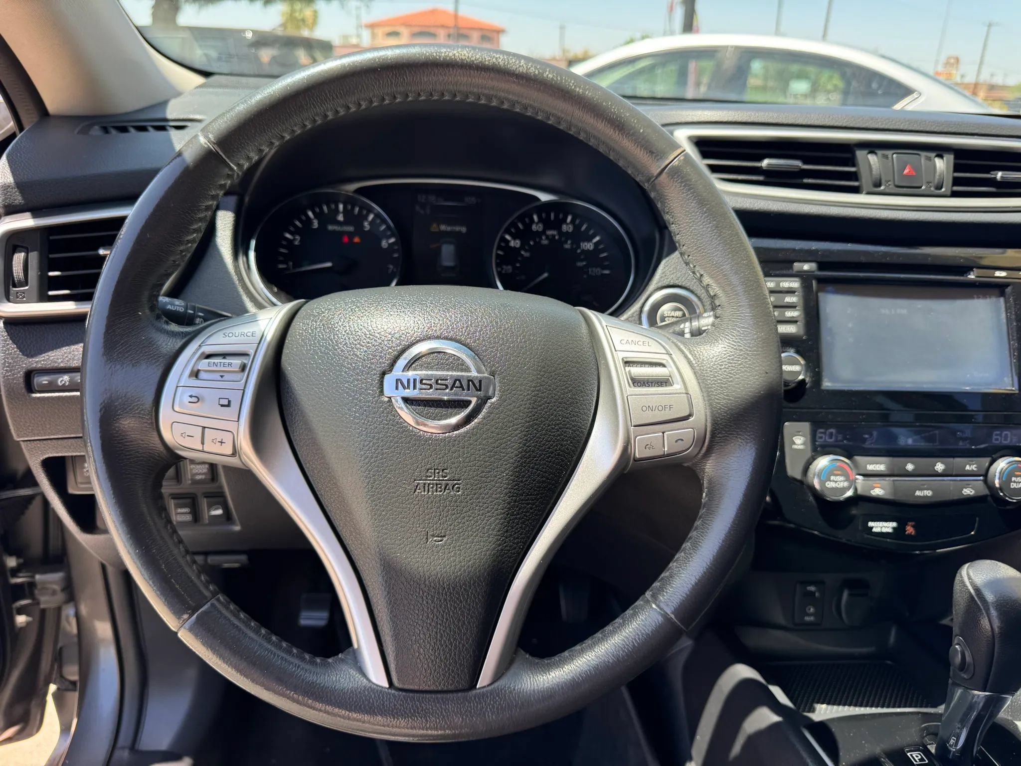 Used 2014 Nissan Rogue SL w/ SL Premium Package AWD/4WD image 18