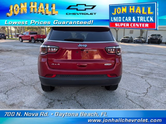 Used 2025 Jeep Compass Latitude AWD/4WD image 9