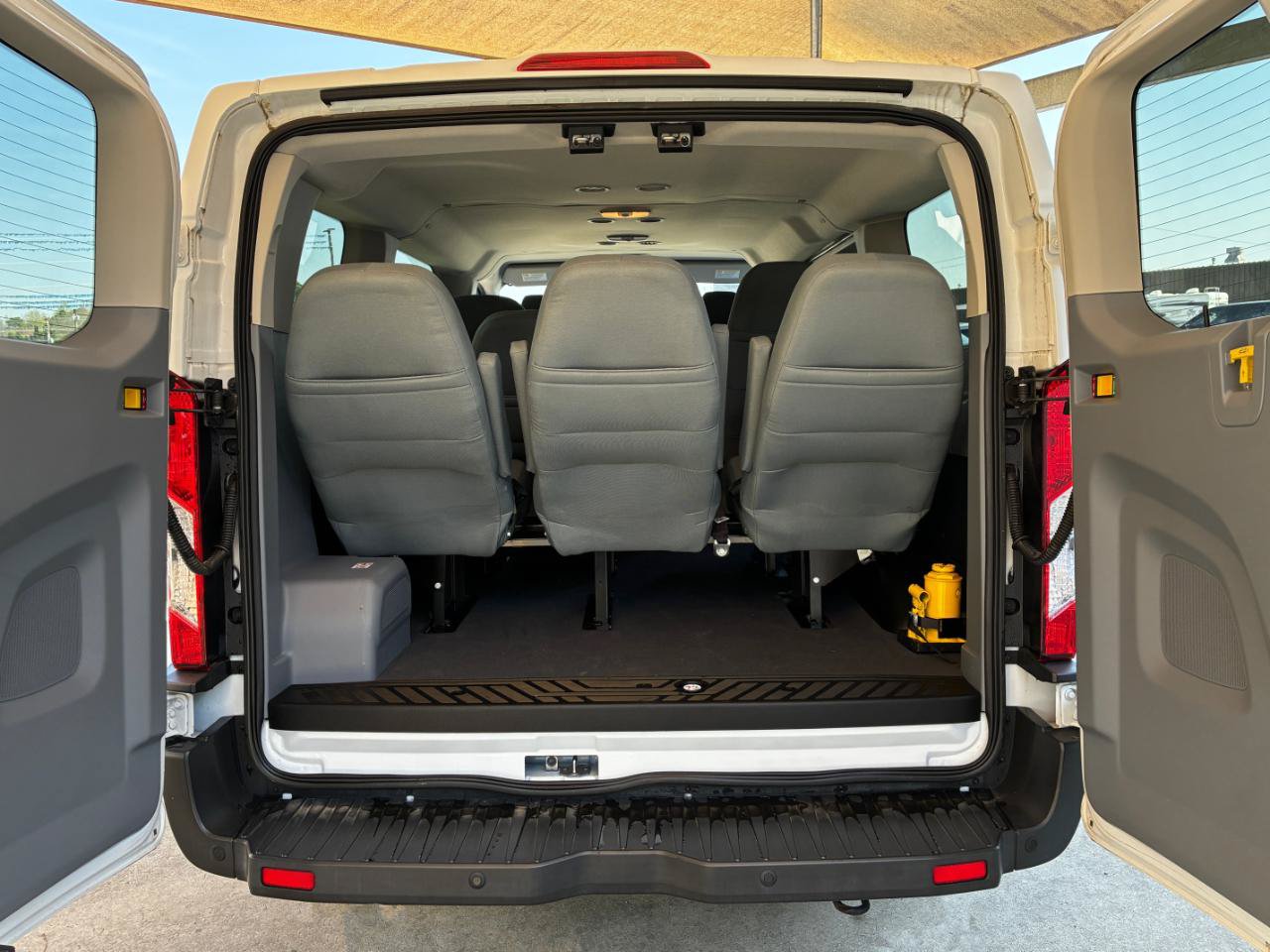 Used 2019 Ford Transit 150 XLT RWD image 29
