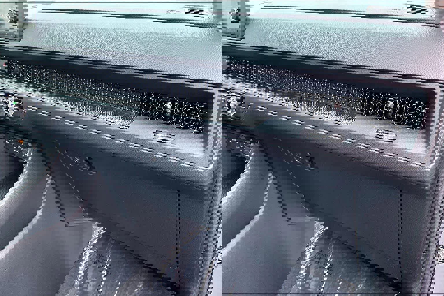 Used 2025 Honda CR-V EX image 18