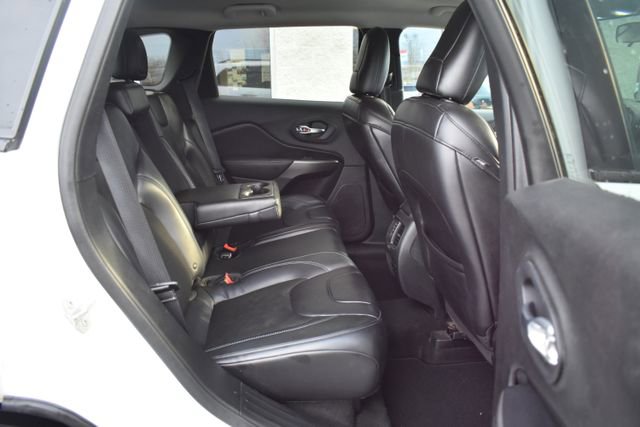 Used 2019 Jeep Cherokee Latitude Plus image 37