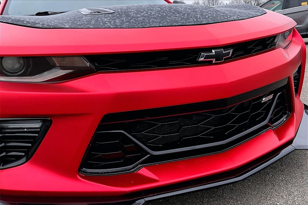 Used 2018 Chevrolet Camaro SS w/ Redline Edition image 28