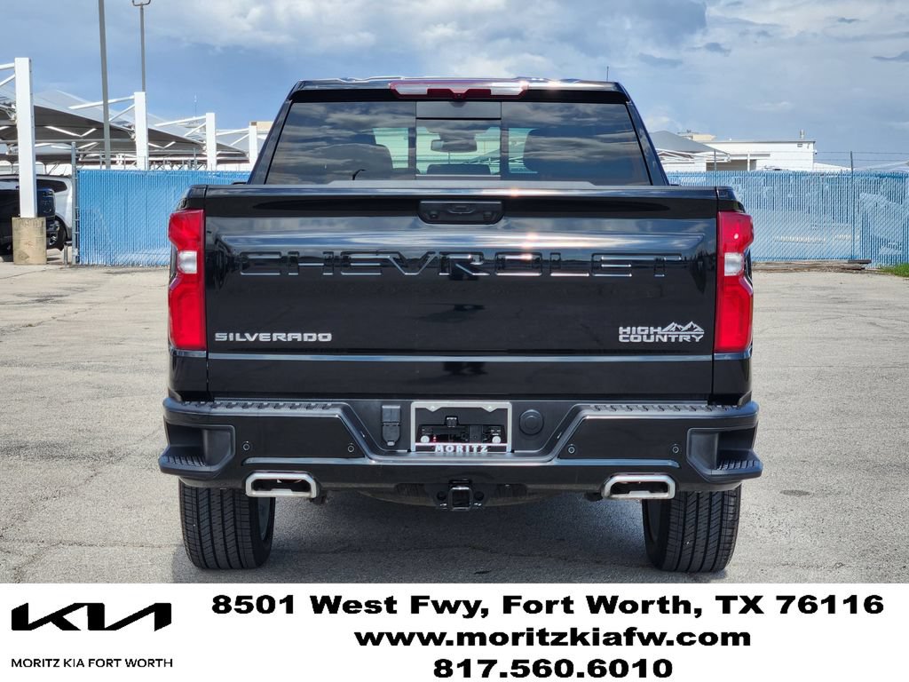 Used 2025 Chevrolet Silverado 1500 High Country w/ High Country Premium Package AWD/4WD image 6