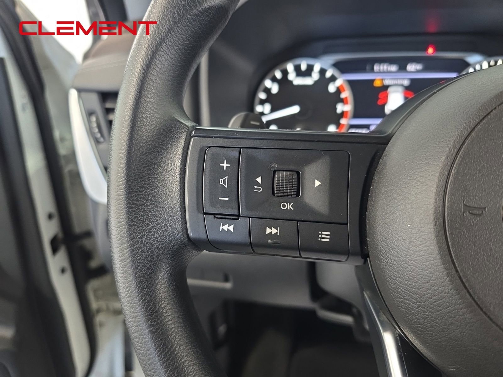 Used 2021 Nissan Rogue S image 14