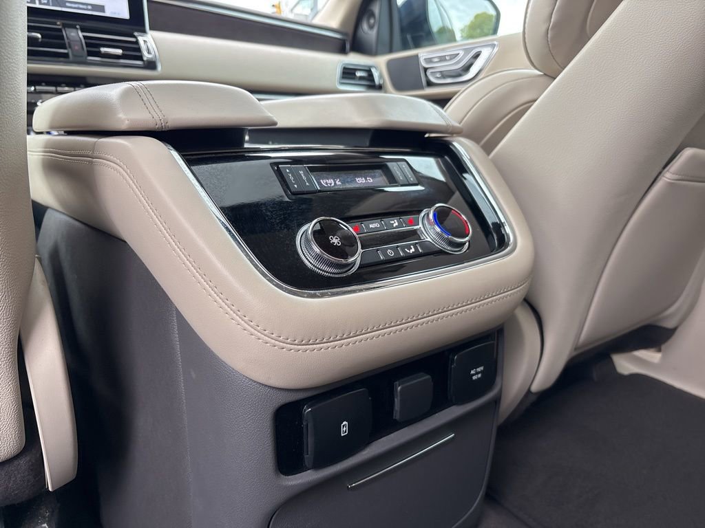 Used 2019 Lincoln Navigator Reserve w/ Cargo Package image 29