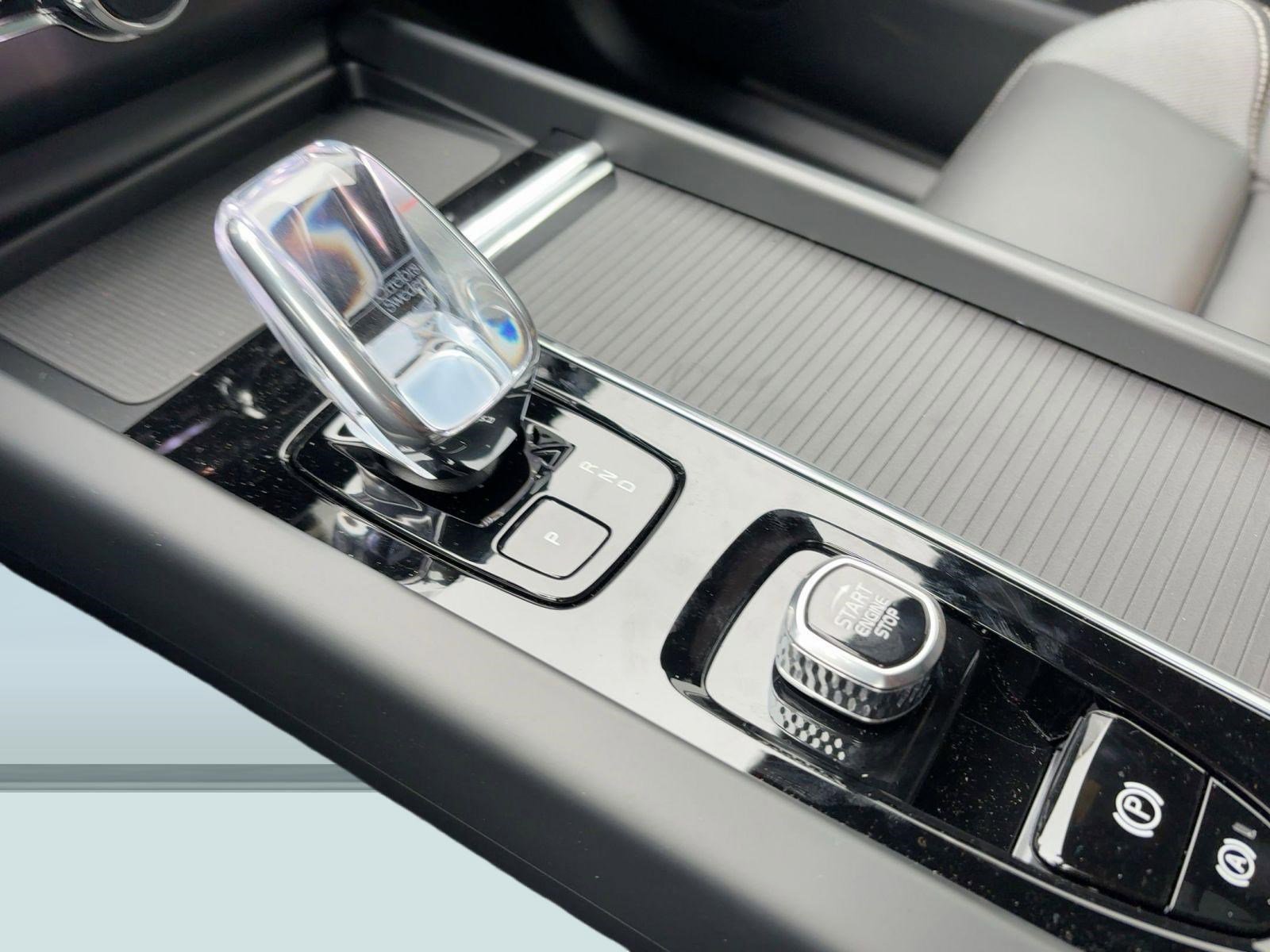 New 2026 Volvo XC60 T8 Polestar w/ Protection Package image 18