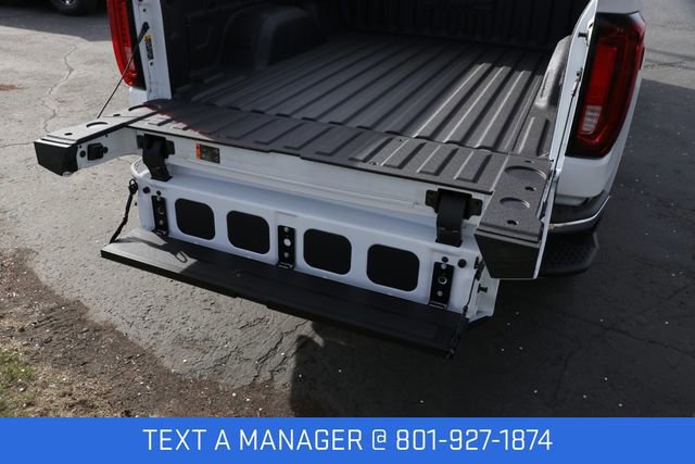 New 2026 GMC Sierra 1500 SLT image 9