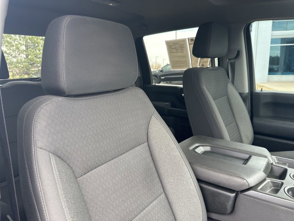 Used 2022 Chevrolet Silverado 2500 Custom w/ Custom Convenience Package image 25