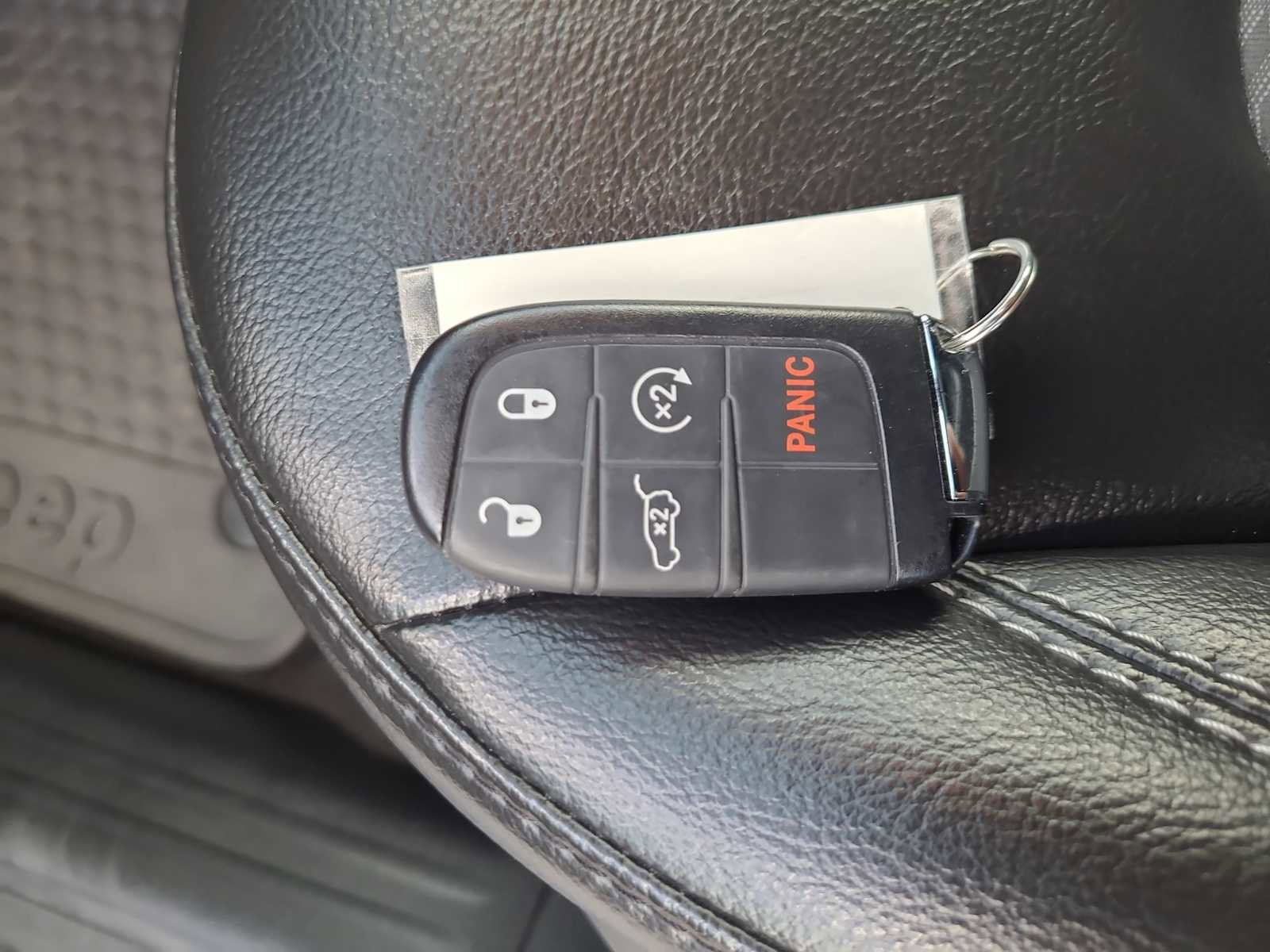 Used 2023 Jeep Compass Altitude w/ Sun and Sound Group image 28