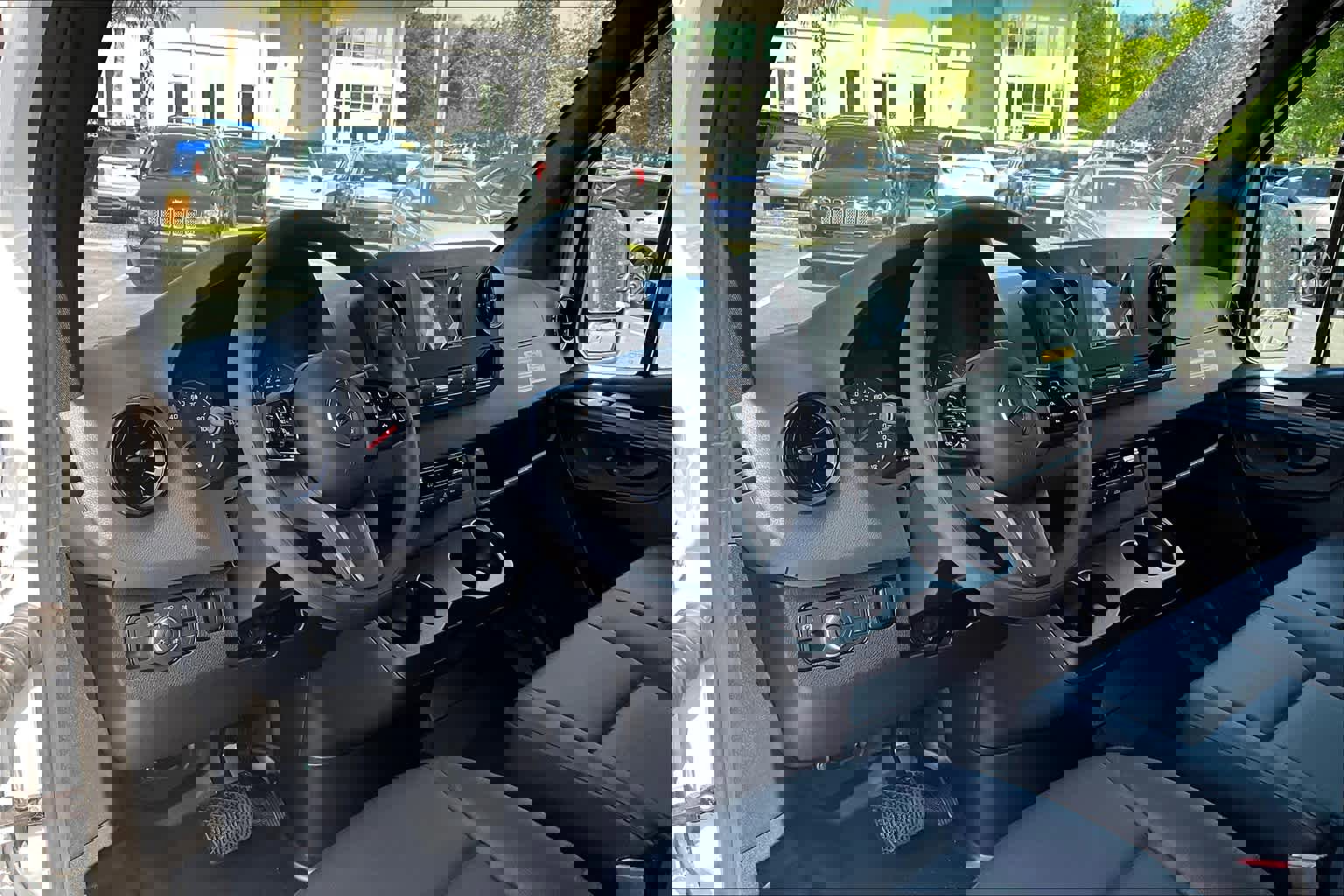 Used 2024 Mercedes-Benz Sprinter 2500 image 10